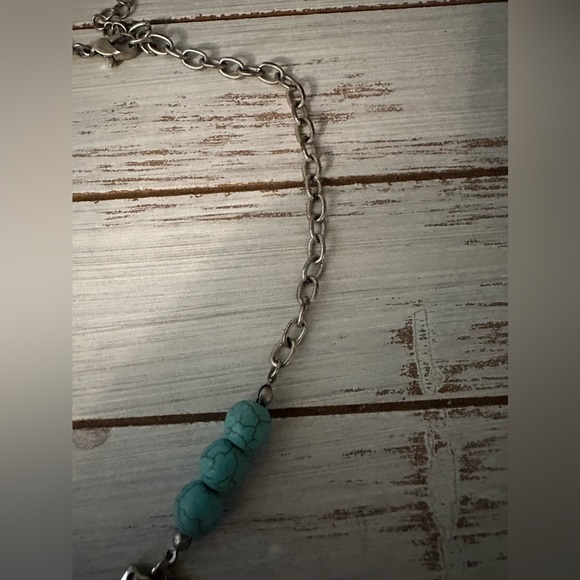 Vintage Silver Tone Skull Necklace Turquoise Beads Rhinestone Eyes - Picture 9 of 10